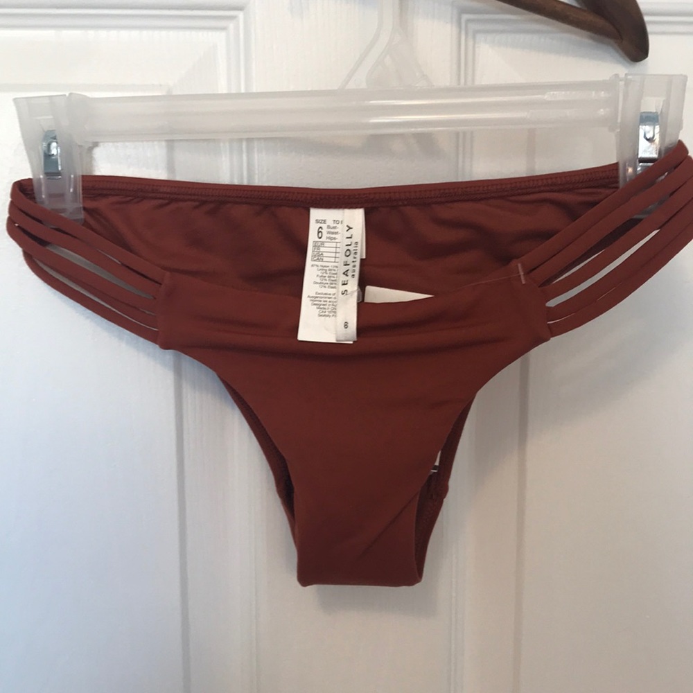 NWT Seafolly Australia Size 4 Thong Bikini bottom